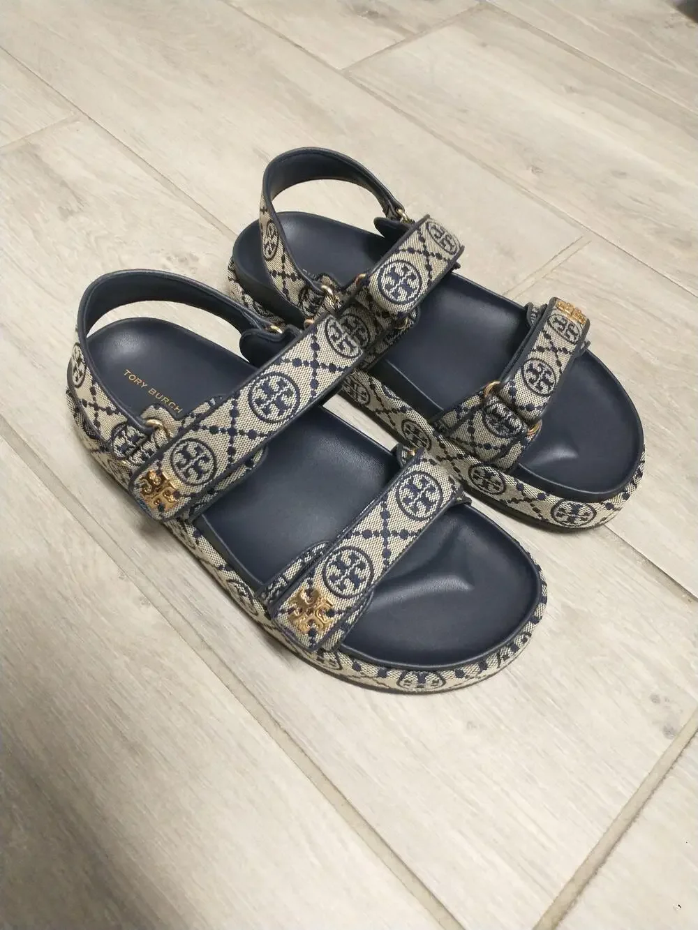 Tory Burch T Monogram Kira Sport Sandals Womens 10 Blue Jacquard Leather